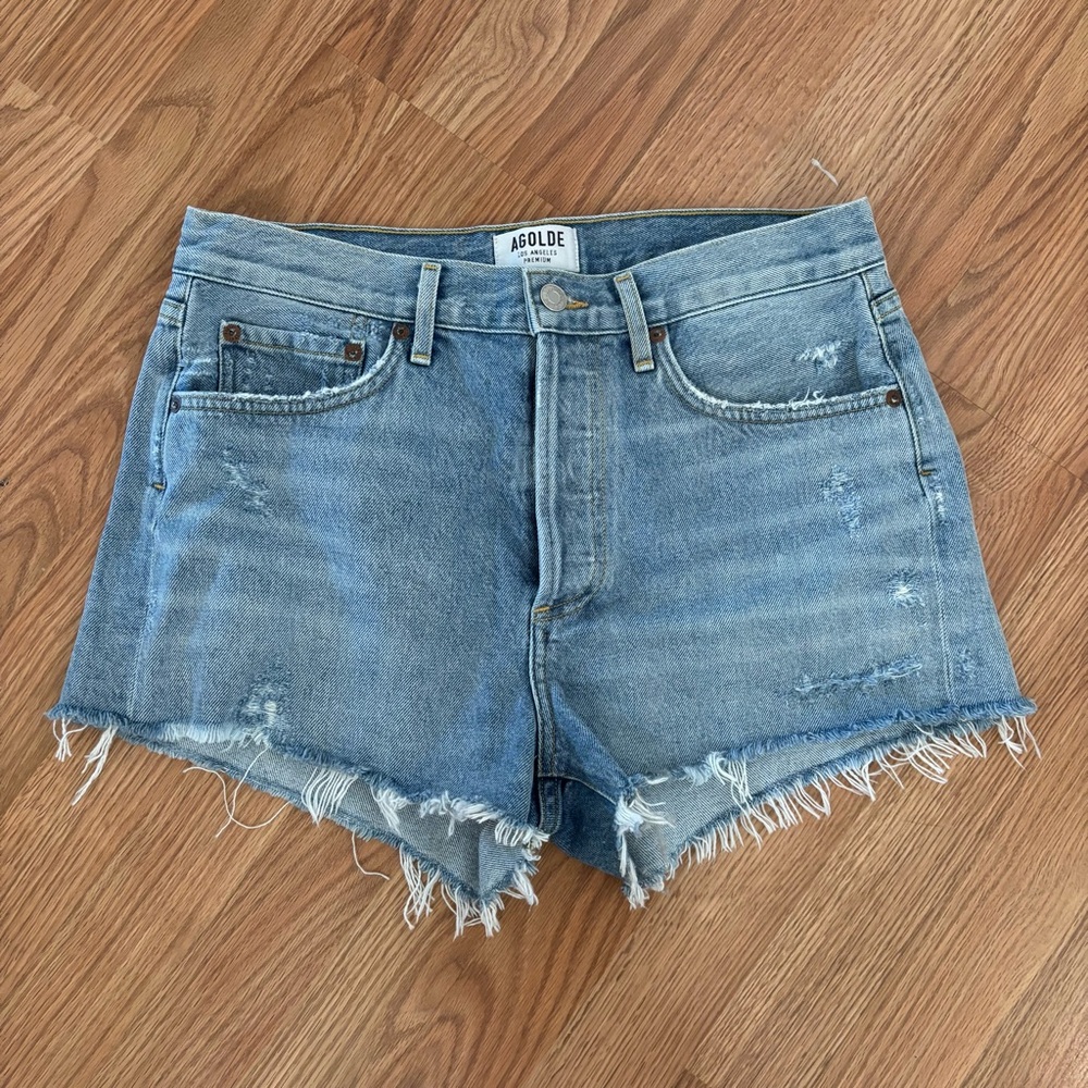 AGOLDE Parker Vintage Cutoff Denim Shorts in light medium Wash Size 28
